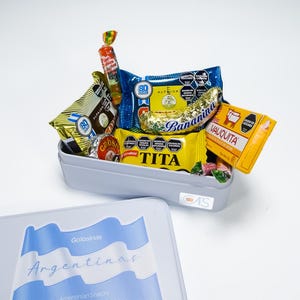 Argentina Candies / Golosinas Argentinas / Alfajores / Dulce de Leche / Snack Box