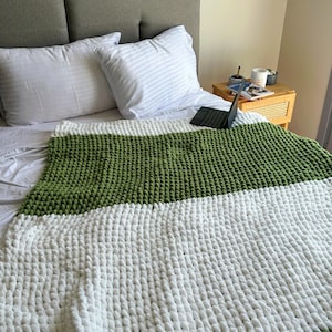 Grofgebreide chenilledeken: tweekleurig, handgebreid, plaid