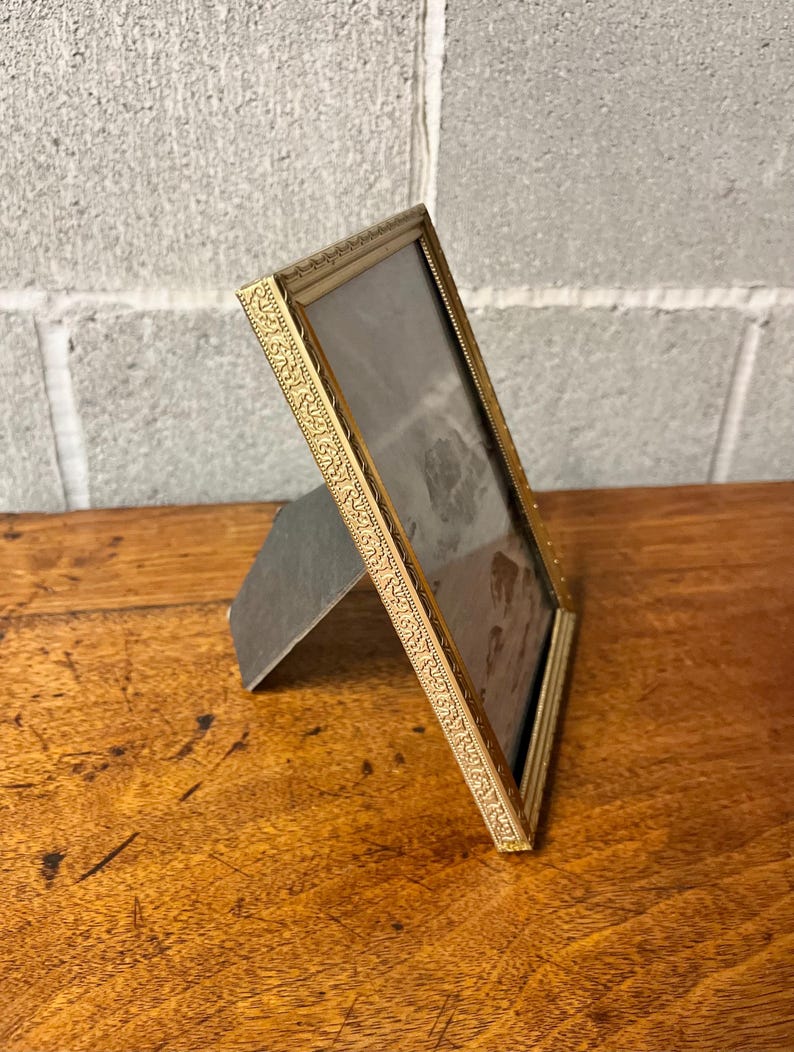 Brass Metal 5 X 7 Inch Vintage Picture Frame - Retro Photo Displays ...