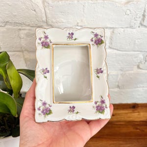 Vintage Norcrest Sweet Violets Ceramic Picture Frame - Retro Painted Frames - Vintage Home Decor Made in Japan - Tabletop Photo Display