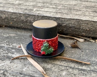 Mini Christmas Hat, Mini Holiday Hat, Mini Festive Hat, Miniature Garden Accessories