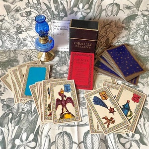 ORACLE BELLINE is a form of divination with tarot cards. It is a deck of  52 cards, each representing different aspects of life