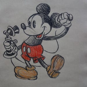 Estudio de personaje de dibujos animados: dibujo con inscripción de firma y estampado en el reverso.