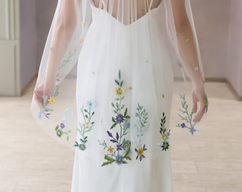 Geblümter Hochzeitsschleier, Schleier mit Blumen, Wildblumen Schleier, mit Blumen bestickter Brautschleier, mit Blumen gestickte Farbe, Fingerspitze Länge