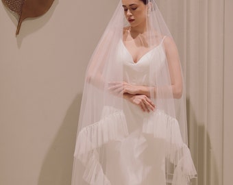 Angel cut ruffle veil, cascading ruffle veil, veil with ruffles, ruffled edged wedding veil, single tire bridal veil, frill tulle veil