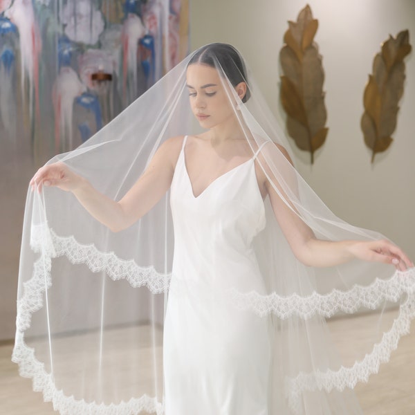 Drop veil with lace trim, lace edged veil, lace drop veil, blusher veil with soft Chantilly lace, classic wedding veil lace, two tire veil
