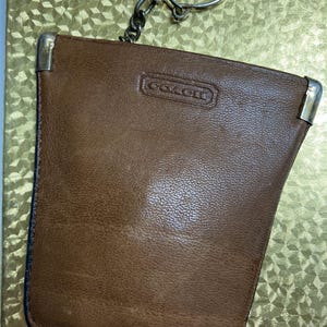 小物 Coach Signature Key Fob Coin Case Pouch 小物 Coach Signature Key Fob Coin Case Pouch COACH® | L Zip Key Case