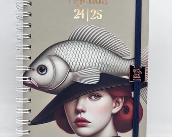 Weekly planner 2024-2025 in A5 format - physical planner from September 2024 to December 2025 with elegant design