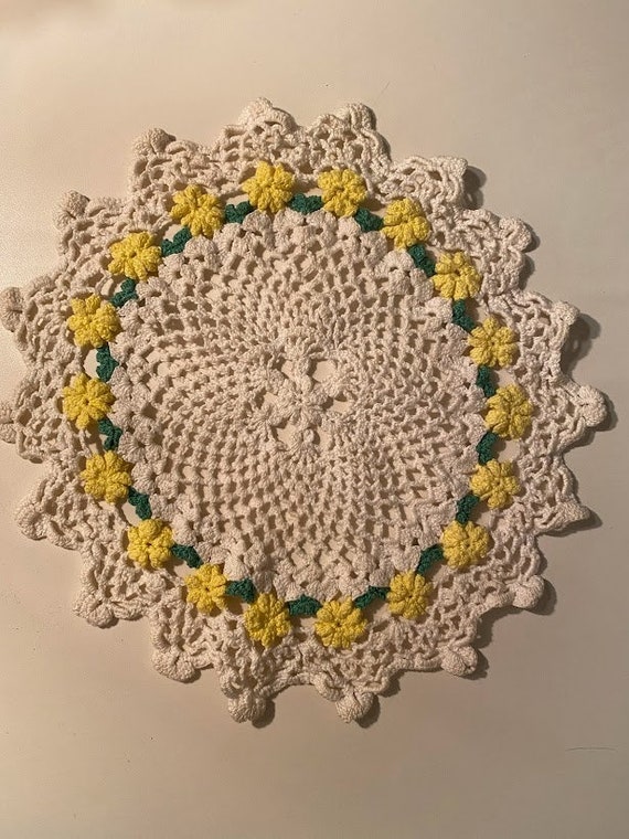Yellow and White Hand Crochet Trivet Trivets Kitchen & Dining Trivets