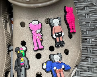 5pk kaws assorted charms