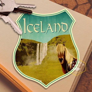 Adesivo da viaggio Islanda, regalo di viaggio in stile vintage, decalcomanie per bagagli, valigie, album, agende, laptop o bottiglie d'acqua.