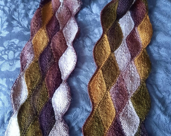 elegant scarf "Autumn Leaves"/Length 155 cm Width 20 cm//NEW - Unique - Handmade - Single piece ideal in spring, autumn