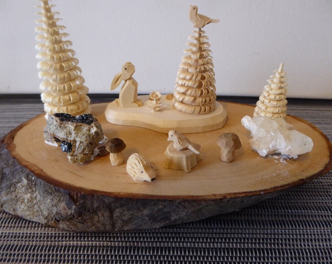 DECORATIVE plate made of birch with spring scene with carved figures from the Ore Mountains/ wood / minerals - trees - a unique piece / handmade