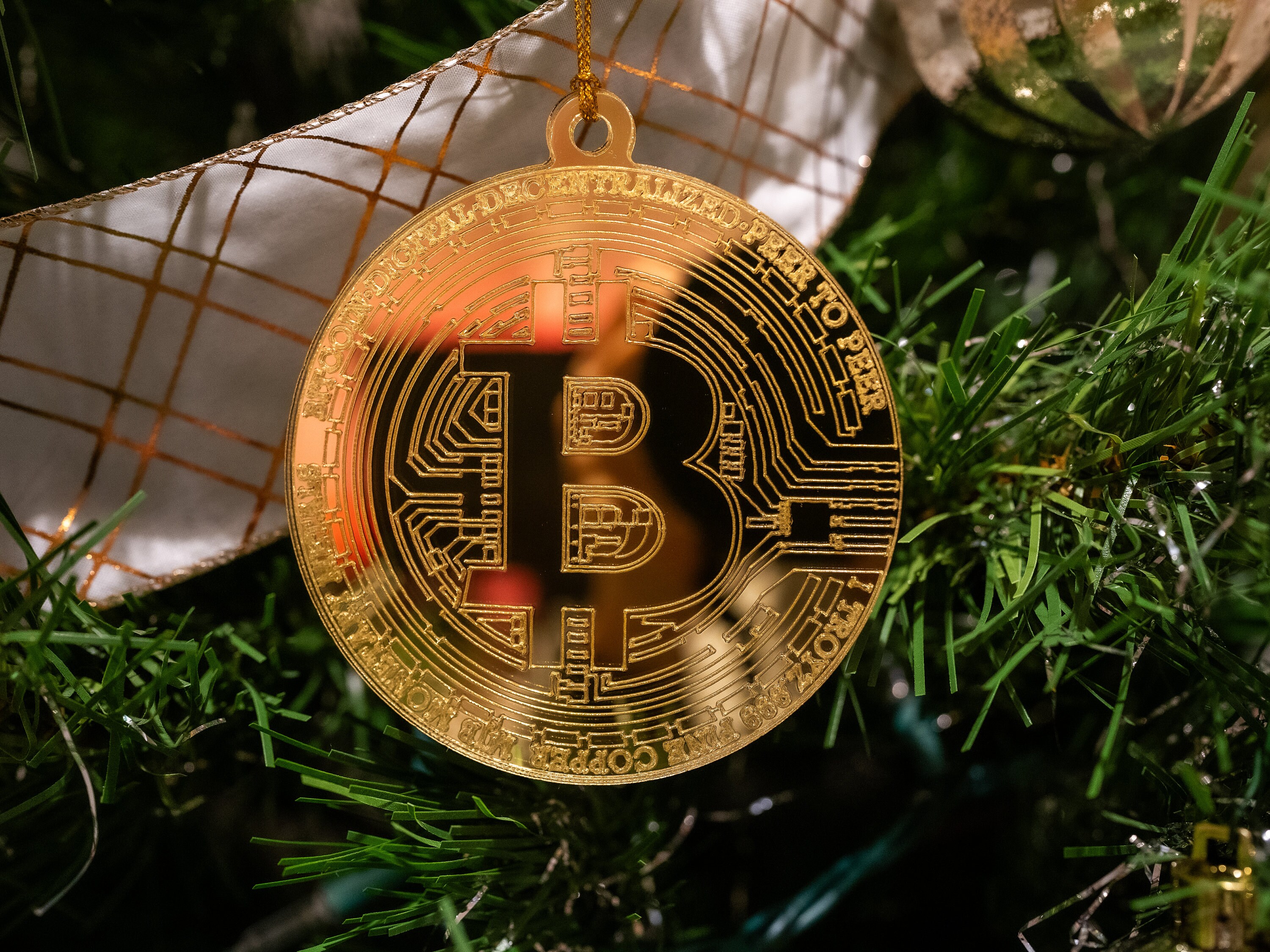 Bitcoin BTC Ornament for Holidays Christmas Tree Decoration| Cryptocurrency  | Crypto Gift | Stocks | Finance | Gold Mirrored Acrylic Coin