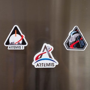NASA Artemis Program Magnet Set Artemis I II Space Mission Magnet