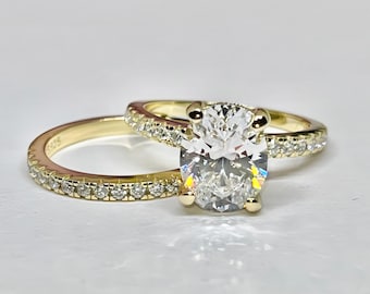Oval Moissanite Ring Set 2 Carat : 14k Gold Plated Silver