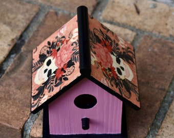 Mini-vogelhuisje schedel | Halloweendecoratie | Schedeldecoratie | Houten Vogelhuisje | Binnendecoratie | Roze vogelhuisje | Handgemaakt