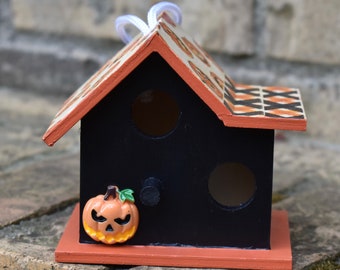 Halloween-vogelhuisje | Pompoen vogelhuisje | Halloweendecoratie | Handgemaakt | Vogelhuisje knipvellen | Mini-vogelhuisje | Op maat gemaakt vogelhuisje | Decoratie op maat