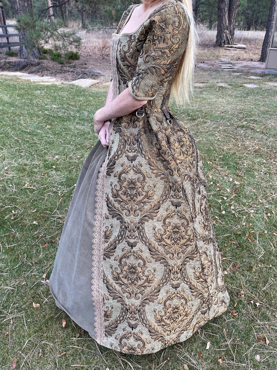 Italian Renaissance Dress, 16th Century Corset Dress Made to Order