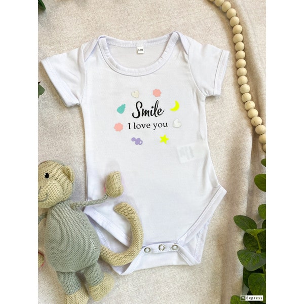 Baby announcement , custom last name , baby last name bodysuit, newborn outfit, newborn gift, personalized, cadeau bébé personnalisé.