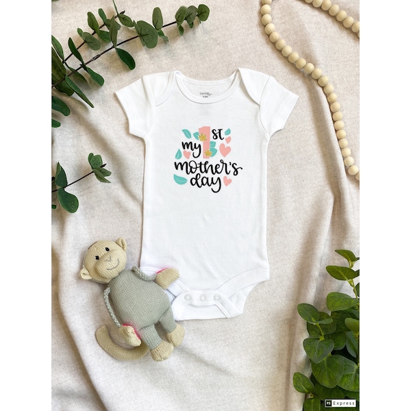 Première fête des mères Body pour bébé personnalisé, bébé en bas âge personnalisé, cadeau pour nouveau-né, cadeau pour maman.