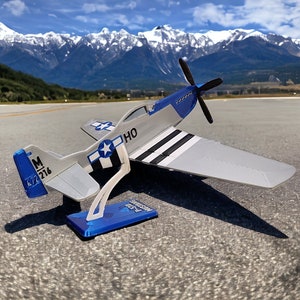 Kit exclusivo de modelo de avión impreso en 3D con ajuste a presión "P-51D Mustang": ¡sin pegamento, en varios colores, hecho a pedido!