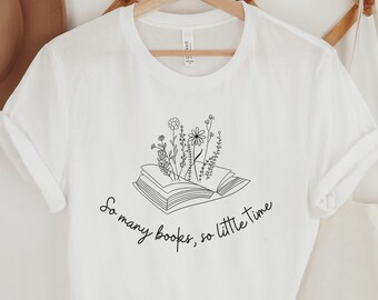 Wildflowers Book Shirt Book Lovers T-shirt Gift for Book Lover Gift For Bookworms Book Sellers Gift Gift For Teachers Readers' T-shirt