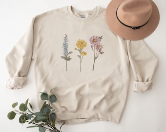 Custom Birth Flower Sweatshirt for Mom, Antique Floral Birth Flower Shirt, Custom Family Birth Flower Sweatshirt,Birth Flower Gift for Mom,