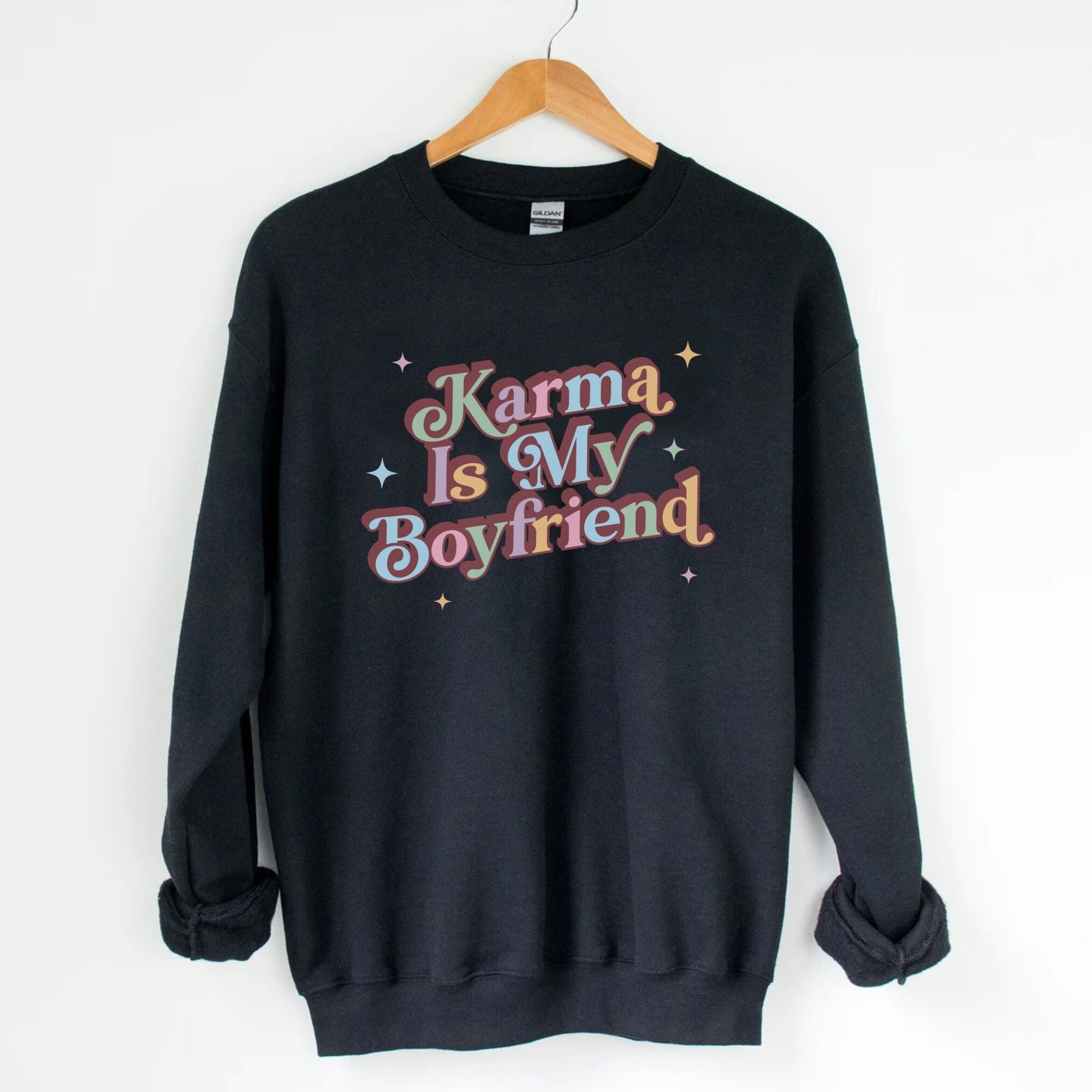 Karma Boyfriend Sweatshirt, Taylor Sweatshirt, Midnights Sweatshirt, Era  Concert Sweatshirt, Taylor Concert Shirt, Gift for Girlfriend -  Canada