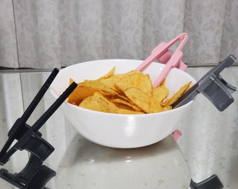 Palillos portátiles impresos en 3D para gamers, ideales para juegos de laptop y videojuegos. También sirven como utensilios portátiles para snacks.