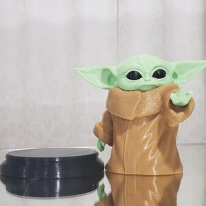 Baby Yoda Grogu 3D-geprint beeldje Star Wars Mandalorian-bureaudecor afbeelding 2