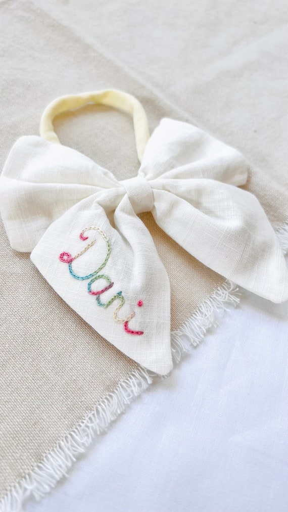 Hand Embroidered Linen Name Bow: Personalized Baby Hair bow