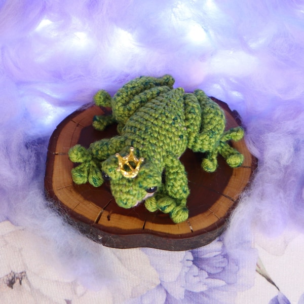 Realistic frog crochet PATTERN, frog toy, frog amigurumi, frog decor