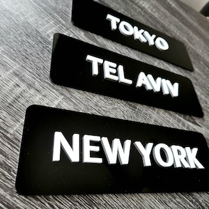Custom Acrylic World Clock Sign: Time Zone Wall Decor