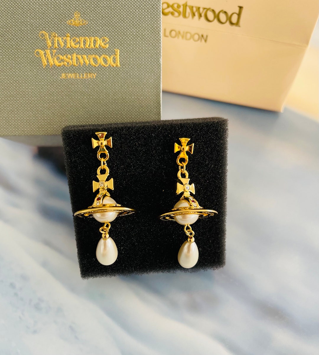 Vivienne Westwood Pearl Drop Earrings Gold Etsy vivienne-westwood-pearl-drop-earrings-gold-etsy
