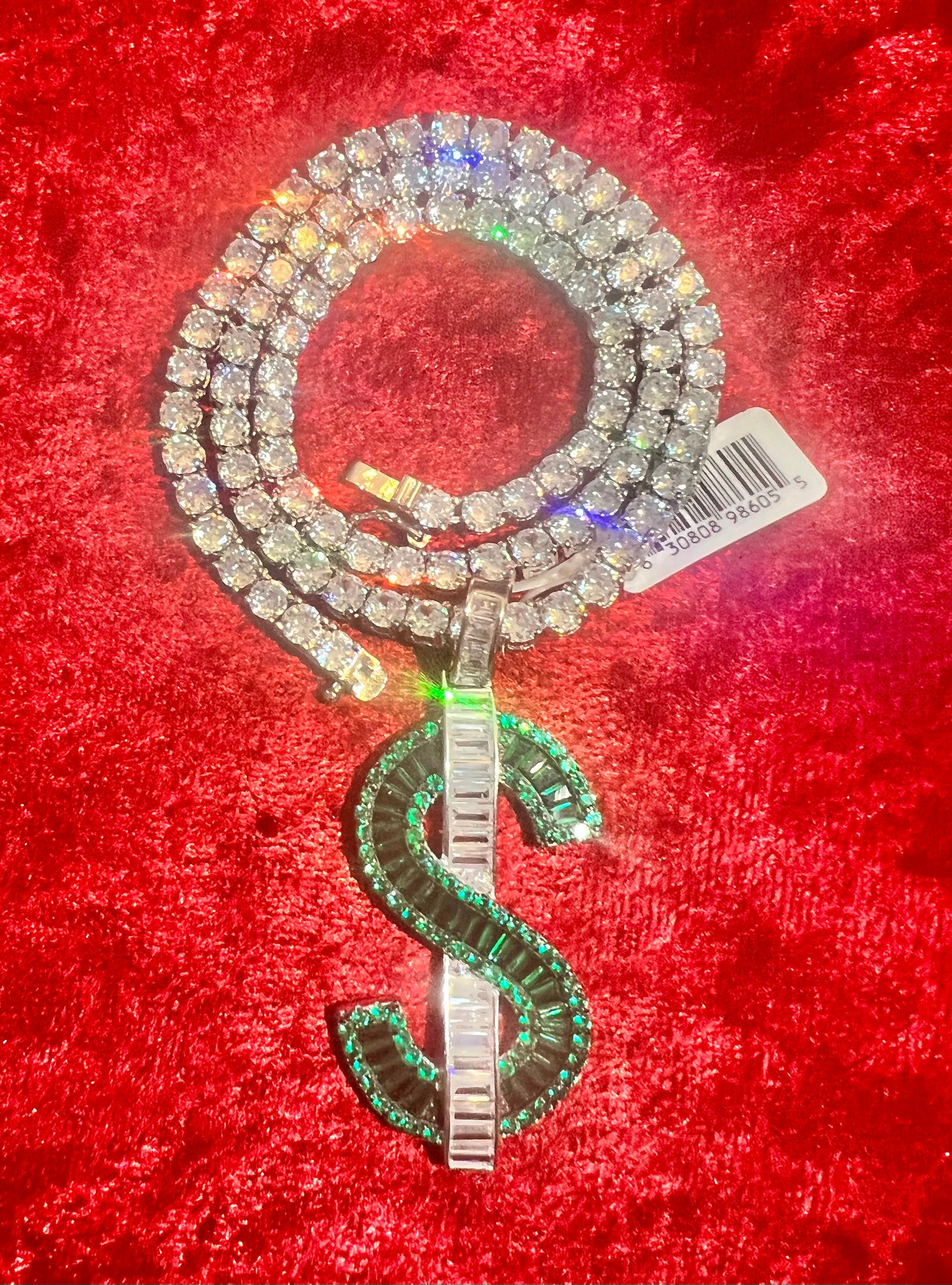 14MM BY 28MM 925 STERLING SILVER DOLLAR SIGN PENDANT 14MM BY 28MM 925 STERLING SILVER DOLLAR SIGN PENDANT