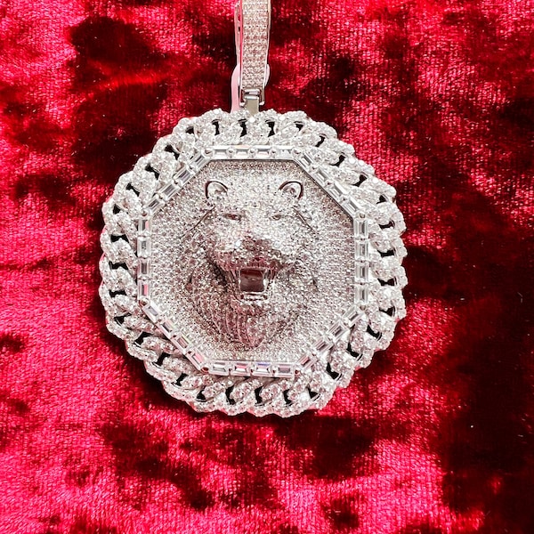 925 sterling silver lion face pendant