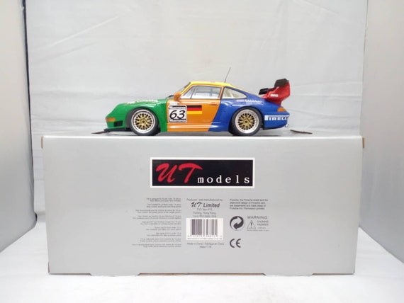 UT 1/18 Scale - 39812 Porsche 911 GT2 IMSA M. Muller / A