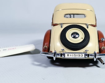 CMC 1/24 Audi 920 Cabriolet 1938-1940 Diecast Model Car 1:24 Scale
