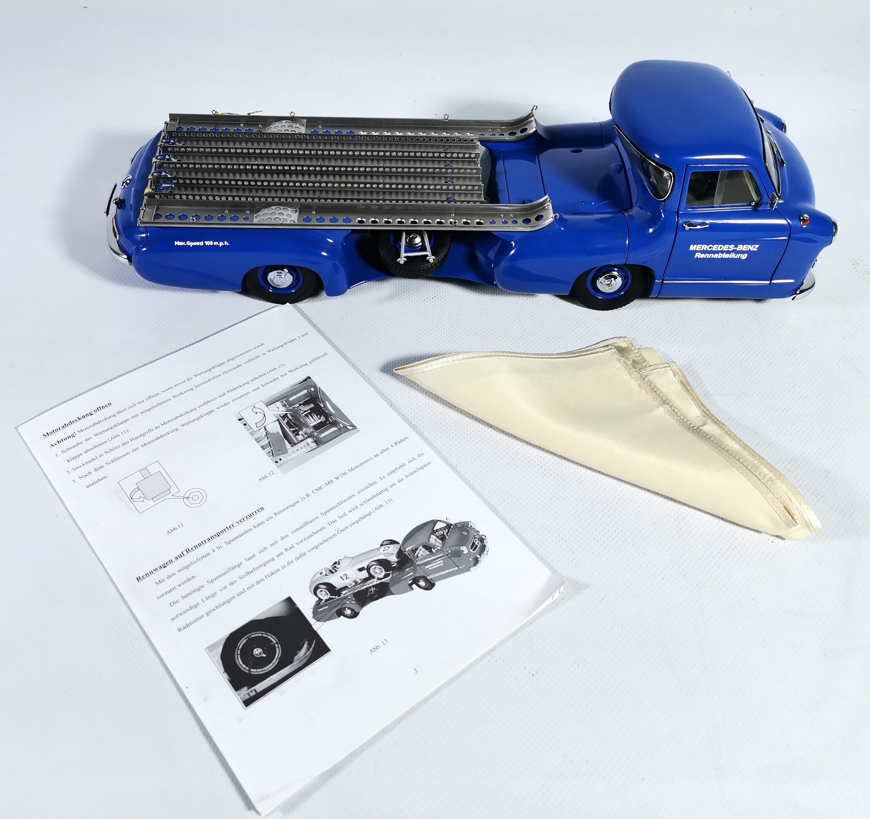 1/18 Mercedes-BenZ 1954 Renntransporter CMC 1/18 メルセデス ベンツ