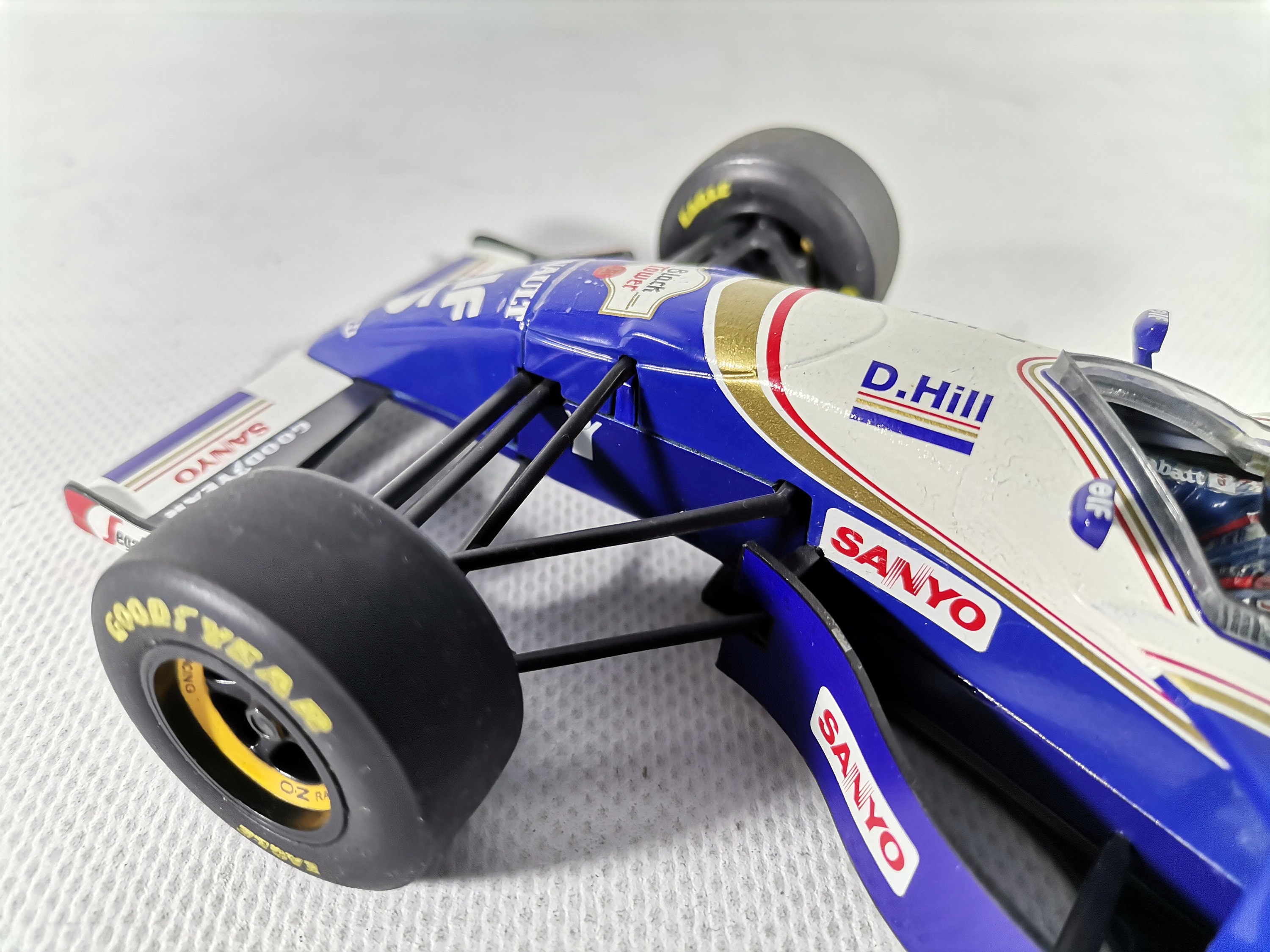【ミニチャンプス　ウィリアムズ　ルノー　FW16 A.セナ　D.ヒル　1/18】 Amazon | ミニチャンプス 1/18 ウィリアムズ ルノー FW16 A.セナ