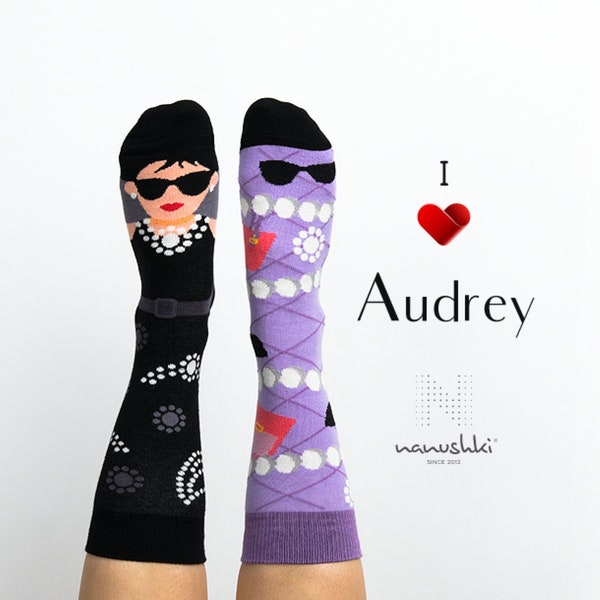 Audrey Hepburn | Socken für Audrey Fans | Socken | Witziges Geschenk | Bunte Socken | Motivsocken | Themensocken | Socken mit Berühmtheiten