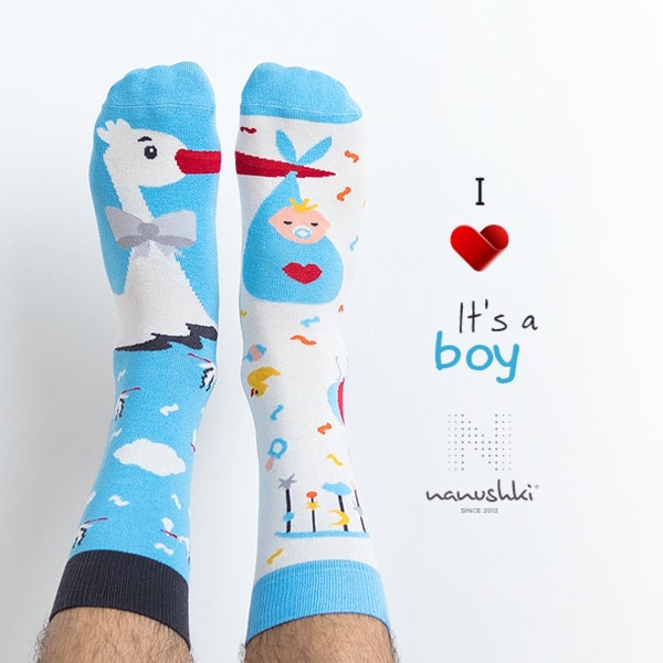 Geschenk für werdende Eltern | Geschenk zur Geburt Junge | niedliches Geschenk zur Geburt | Bunte Socken | Motivsocken | Themensocken