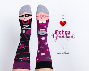 Oma Socken | Socken für Oma | Bunte Motivsocken | Lustige Socken | Geschenk für Oma | Witziges Geschenk | Geschenk zum Muttertag