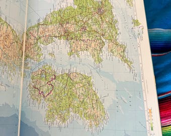 SUPER RARE VINTAGE the Times Atlas of the World Seventh
