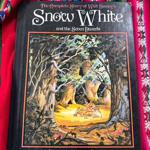 RARE VINTAGE The Complete Story of Walt Disney’s Snow White and the Seven Dwarfs 1987 Edition
