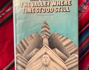 RARE VINTAGE The Valley Where Time Stood Still Lin Carter 1st Edition 1974 HCDJ