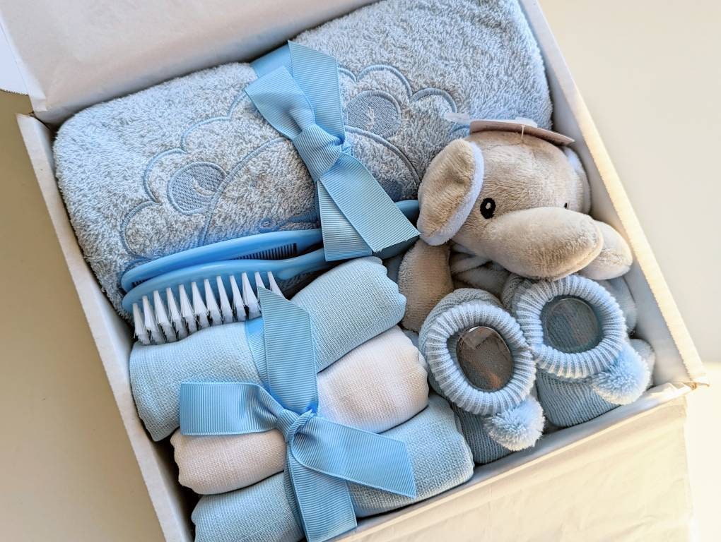 Boy & Girl Baby Shower Gift Pram Basket Wicker Hamper Newborn Christmas  Gifts