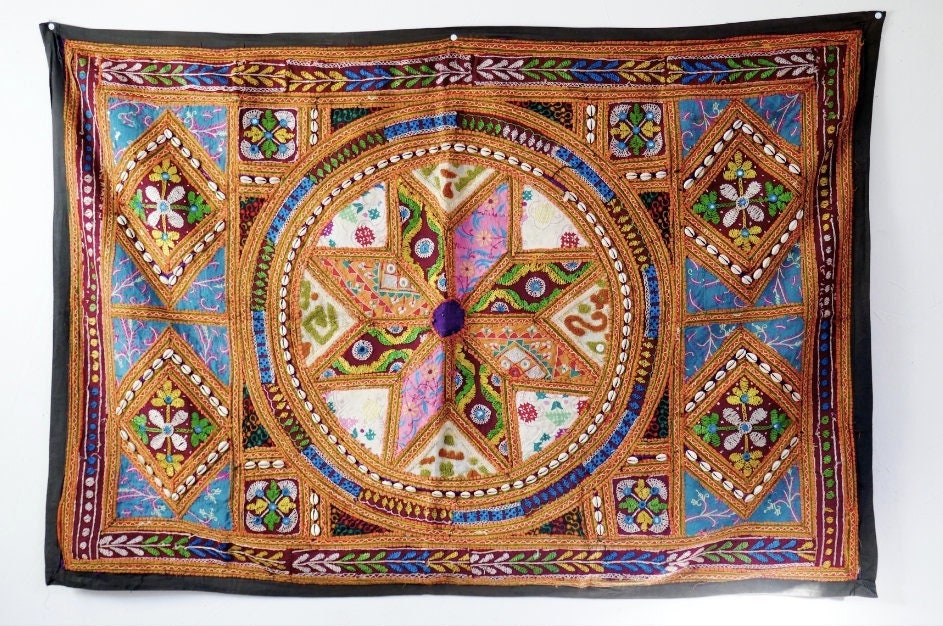 Handmade Patchwork Wall Hanging Tapisserie Indienne Murale Multicolore Mandala Coquilles Vintage Fai