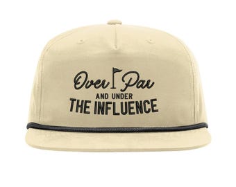 Wzór haftu na czapce golfowej: „Over Par & Under Influence” (plik cyfrowy)
